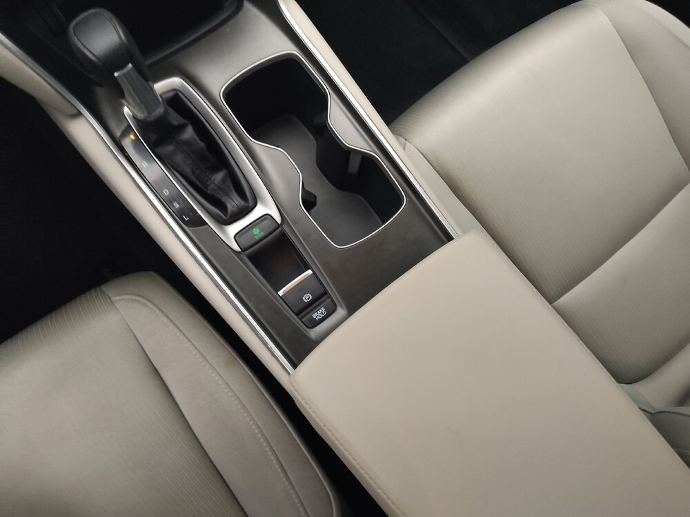 2019 Honda Accord in Greenville, SC 29607 - 18116039 26