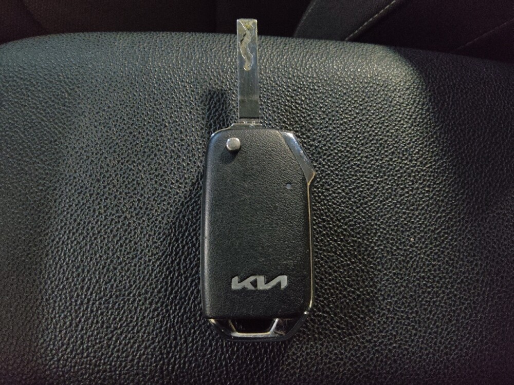 2024 Kia Forte in Macon, GA 31210 - 18116040 32