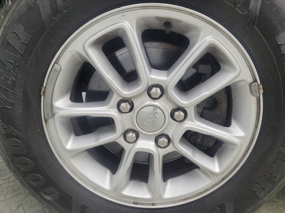 2018 Jeep Grand Cherokee in Indianapolis, IN 46222 - 18116043 31