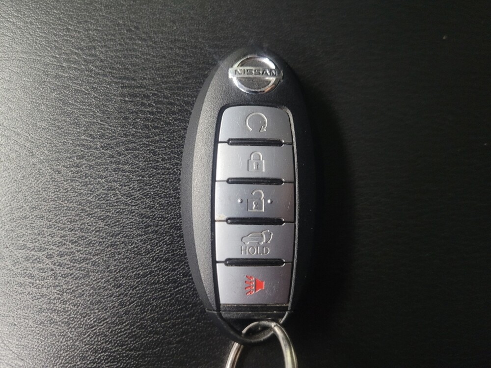 2018 Nissan Armada in Indianapolis, IN 46222 - 18116045 32