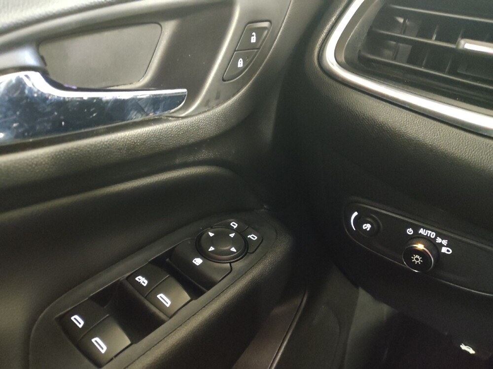 2019 Chevrolet Equinox in Columbus, GA 31909 - 18116046 27