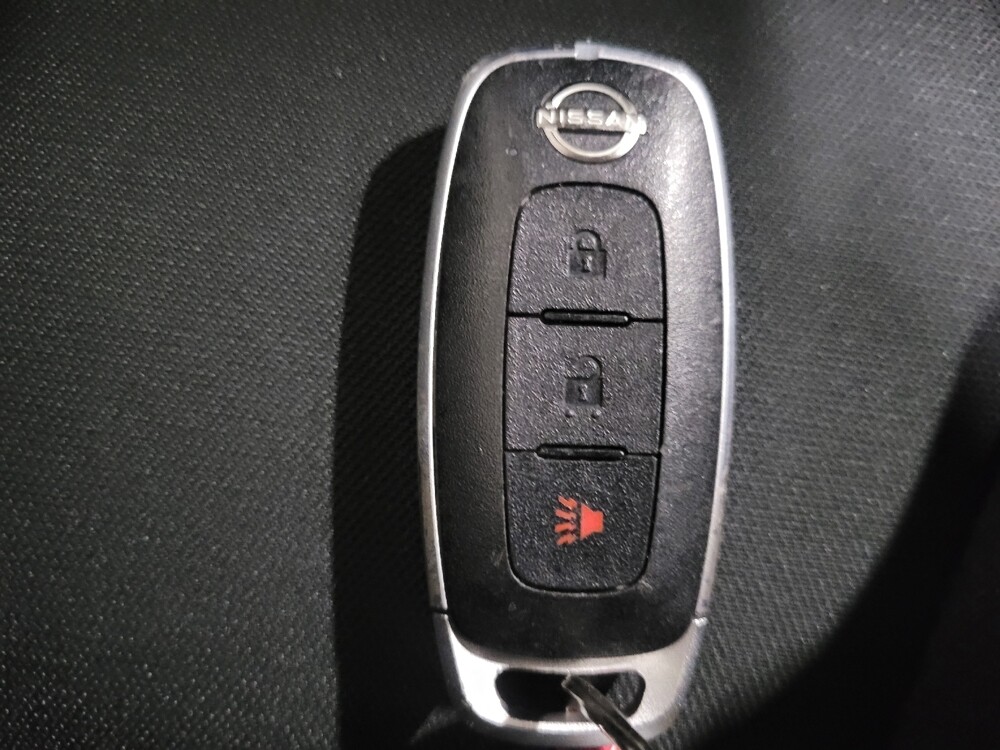 2023 Nissan Rogue in New Castle, DE 19720 - 18116047 32