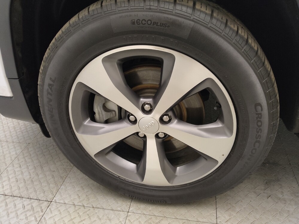 2021 Jeep Cherokee in Des Moines, IA 50310 - 18116058 31