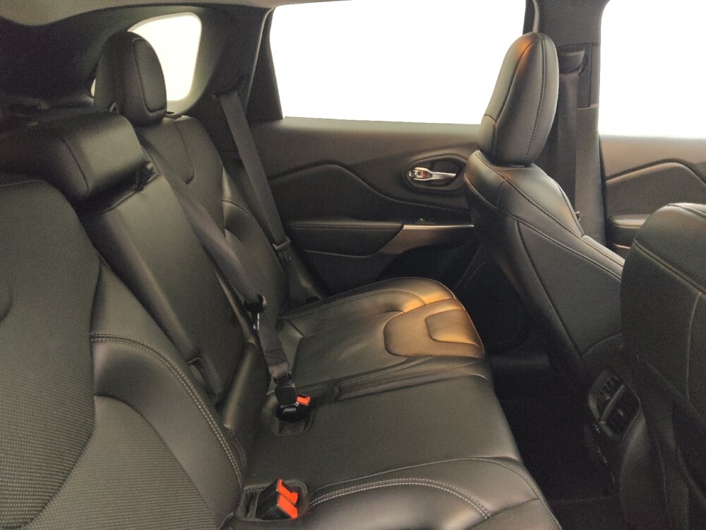 2021 Jeep Cherokee in Des Moines, IA 50310 - 18116058 19