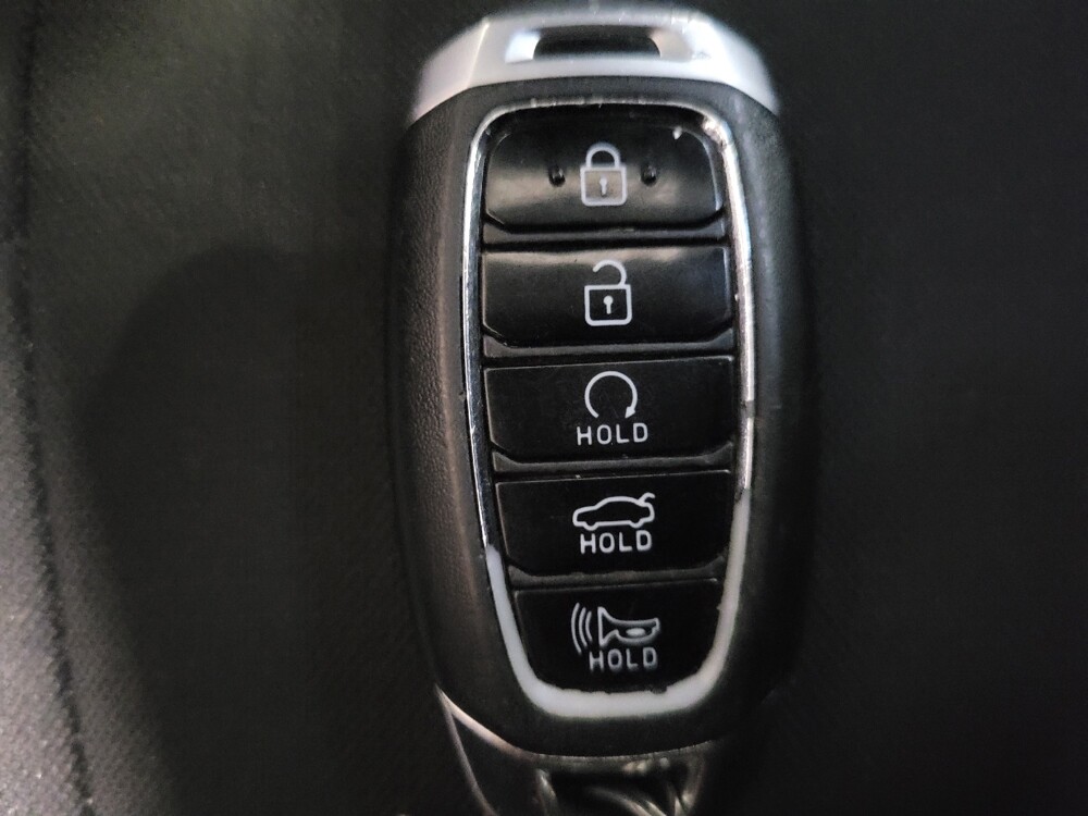 2023 Hyundai Elantra in Pittsburgh, PA 15237 - 18116061 32