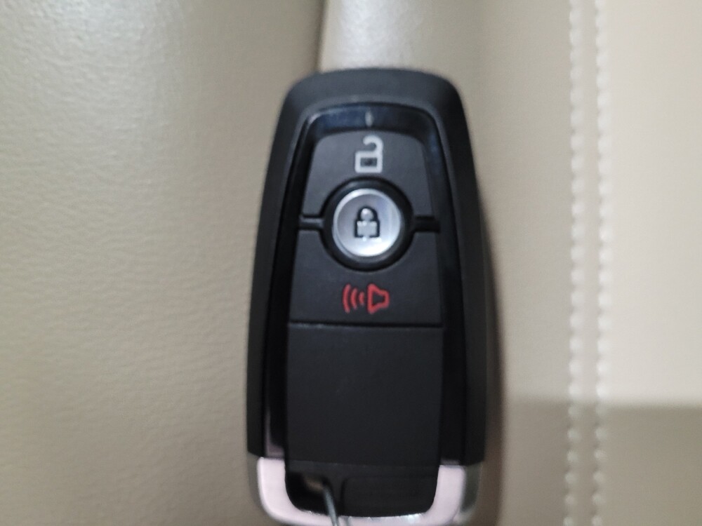 2020 Ford Edge in Temple Hills, MD 20746 - 18116064 32