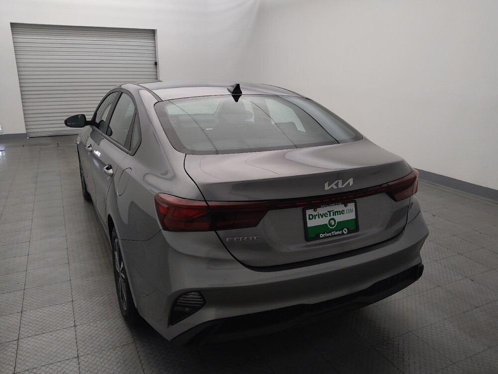 2024 Kia Forte in Houston, TX 77060 - 18116072 6