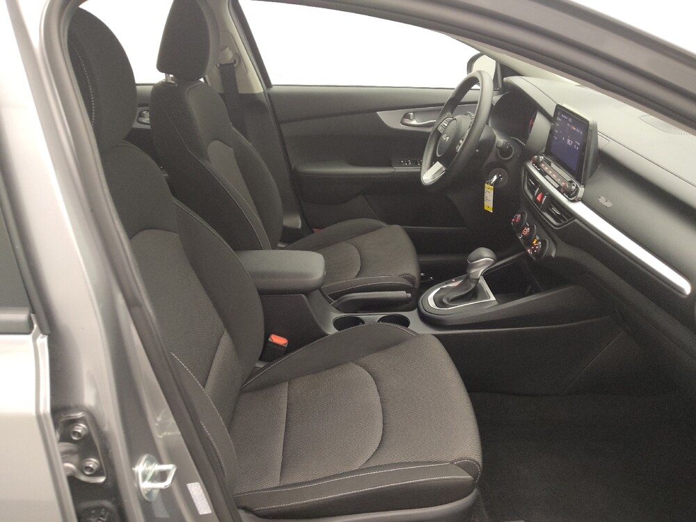 2024 Kia Forte in Houston, TX 77060 - 18116072 21