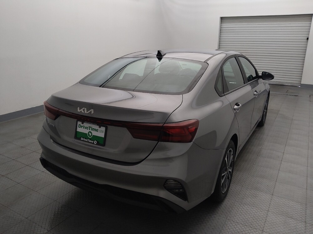 2024 Kia Forte in Houston, TX 77060 - 18116072 7