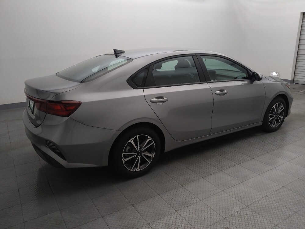 2024 Kia Forte in Houston, TX 77060 - 18116072 10