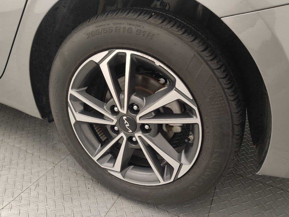 2024 Kia Forte in Houston, TX 77060 - 18116072 31