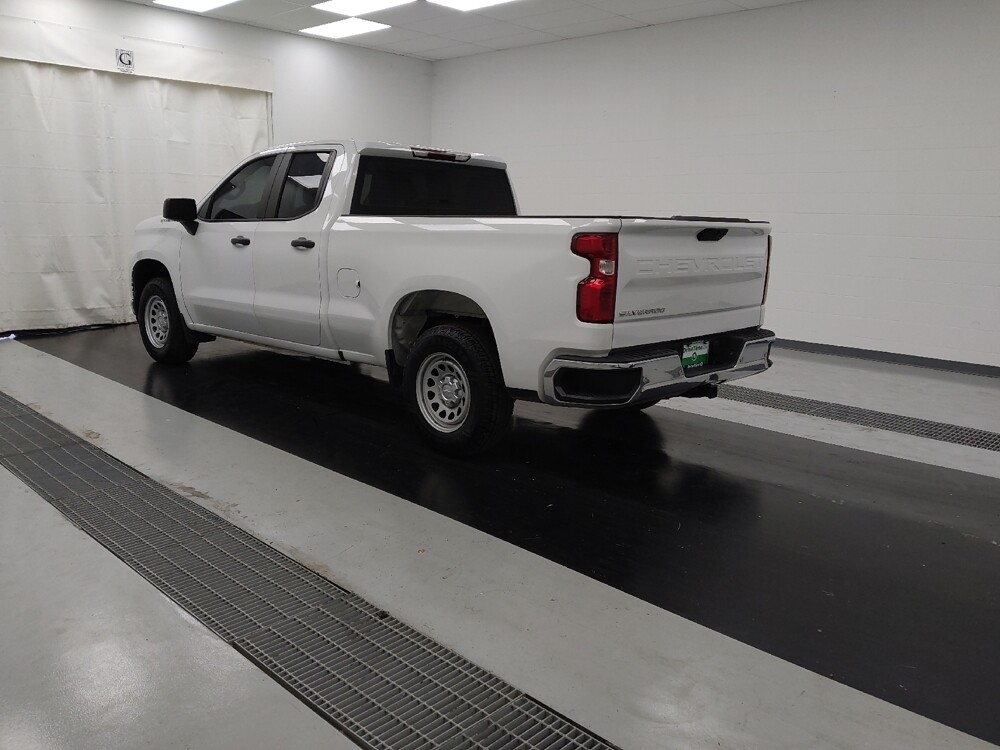 2021 Chevrolet Silverado 1500 in St. Louis, MO 63125 - 18116085 5