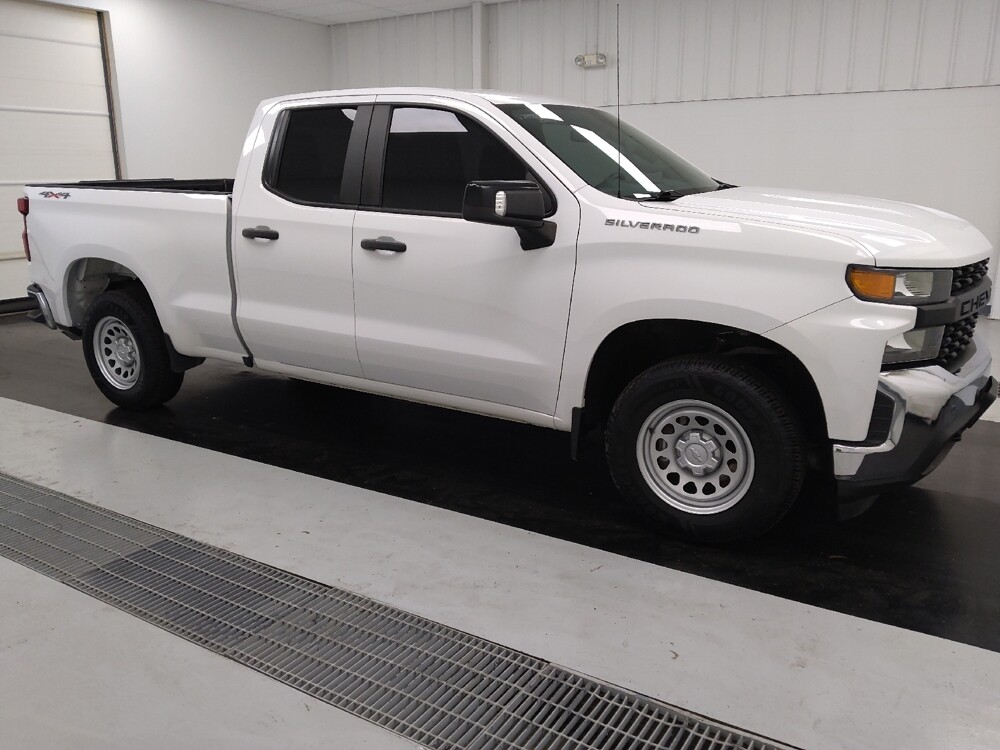 2021 Chevrolet Silverado 1500 in St. Louis, MO 63125 - 18116085 11