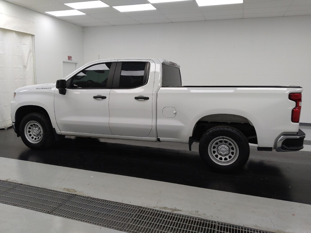 2021 Chevrolet Silverado 1500 in St. Louis, MO 63125 - 18116085 3