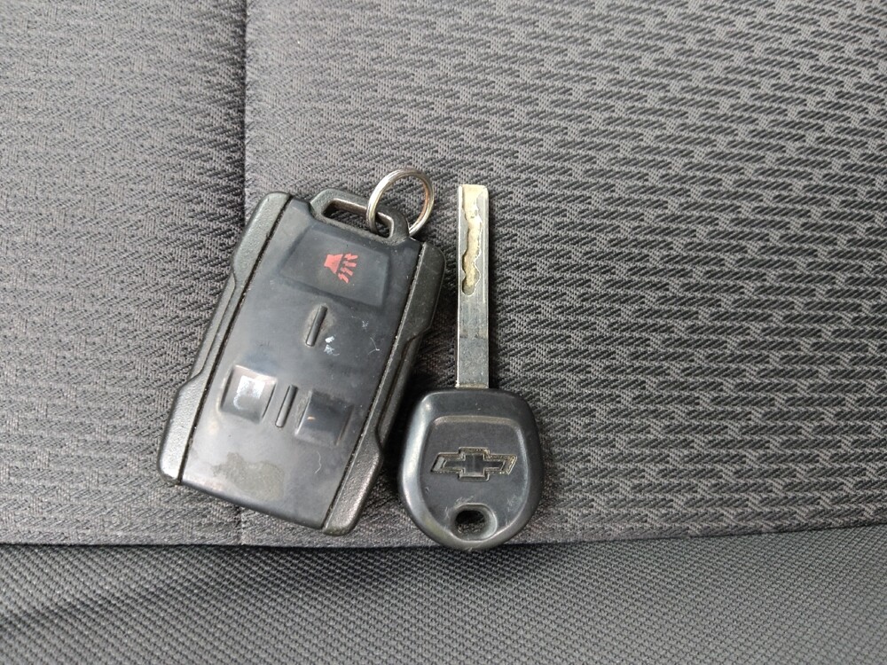 2021 Chevrolet Silverado 1500 in St. Louis, MO 63125 - 18116085 32