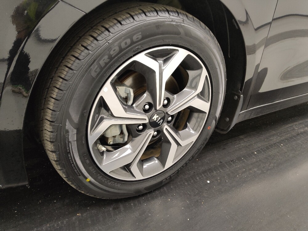 2021 Kia Forte in St. Louis, MO 63125 - 18116086 31