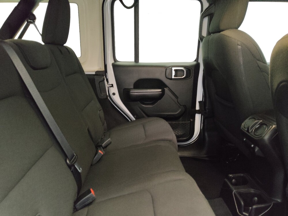 2019 Jeep Wrangler in Arlington, TX 76011 - 18116096 19