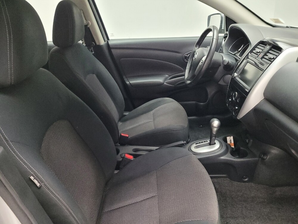 2019 Nissan Versa in Downey, CA 90241 - 18116103 21