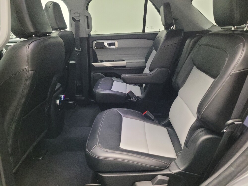 2022 Ford Explorer in Downey, CA 90241 - 18116104 18