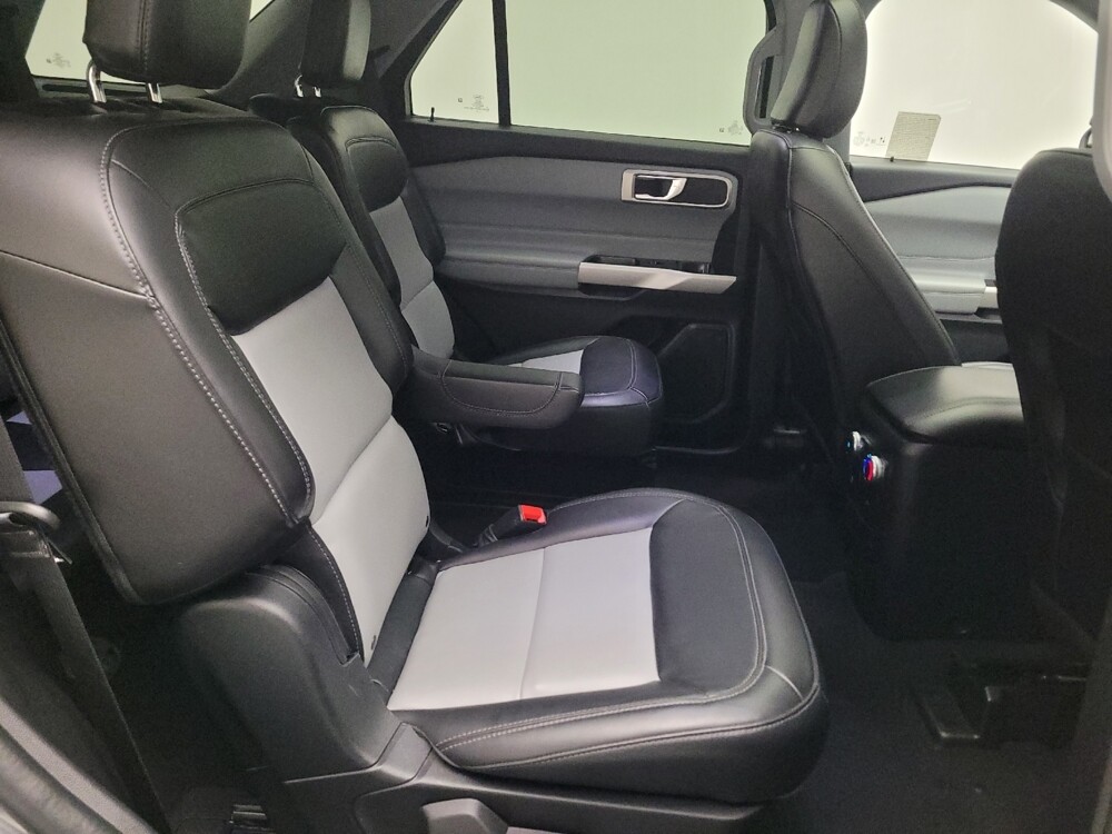 2022 Ford Explorer in Downey, CA 90241 - 18116104 19