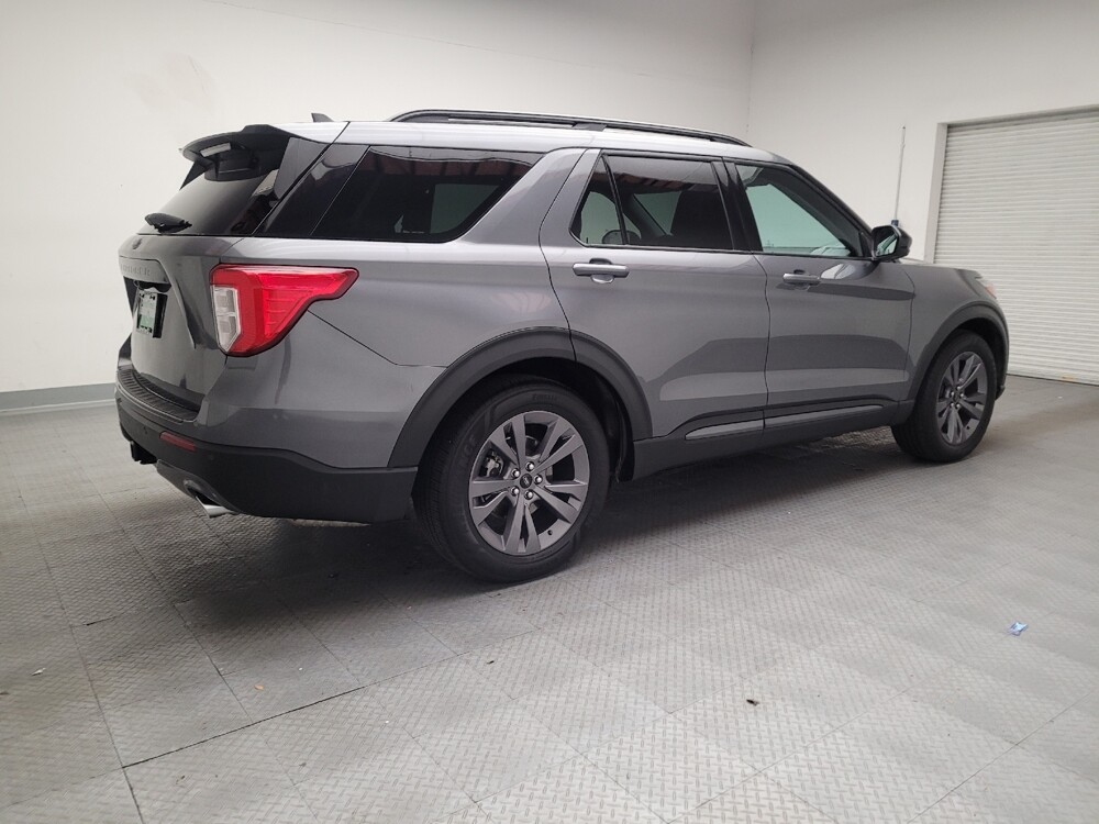 2022 Ford Explorer in Downey, CA 90241 - 18116104 10