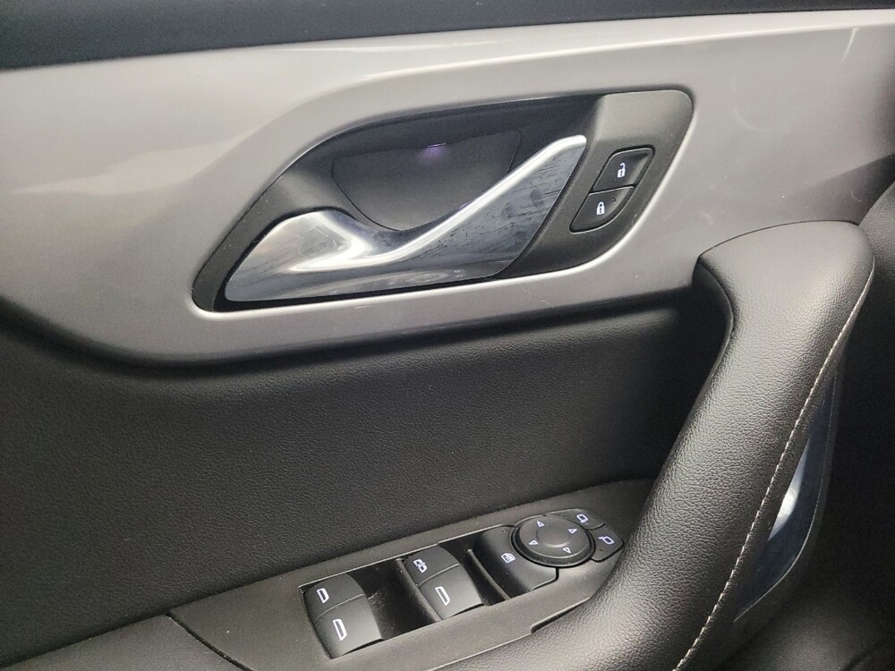 2024 Chevrolet Blazer in Grand Rapids, MI 49508 - 18116107 27