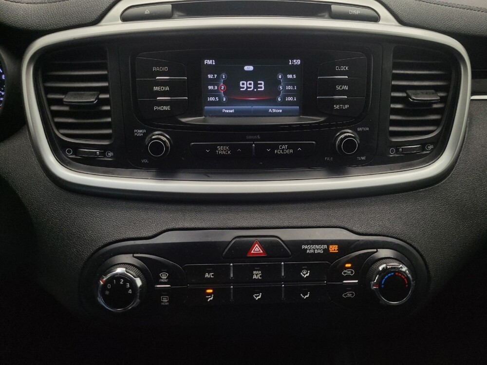 2018 Kia Sorento in Las Vegas, NV 89102 - 18116109 25