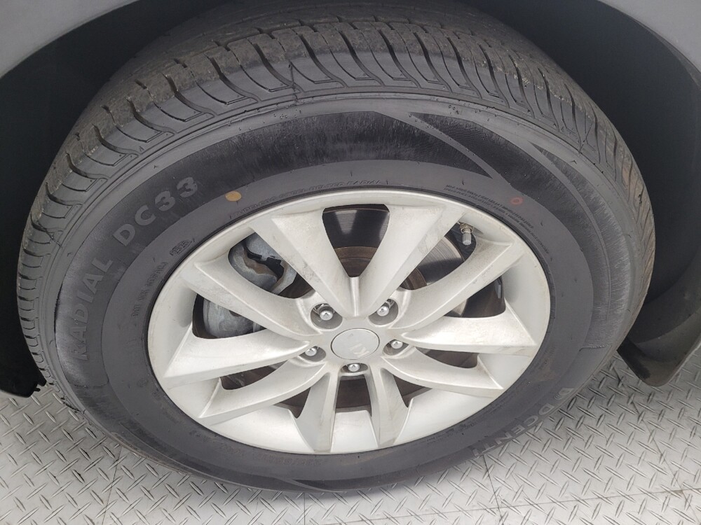 2018 Kia Sorento in Las Vegas, NV 89102 - 18116109 31