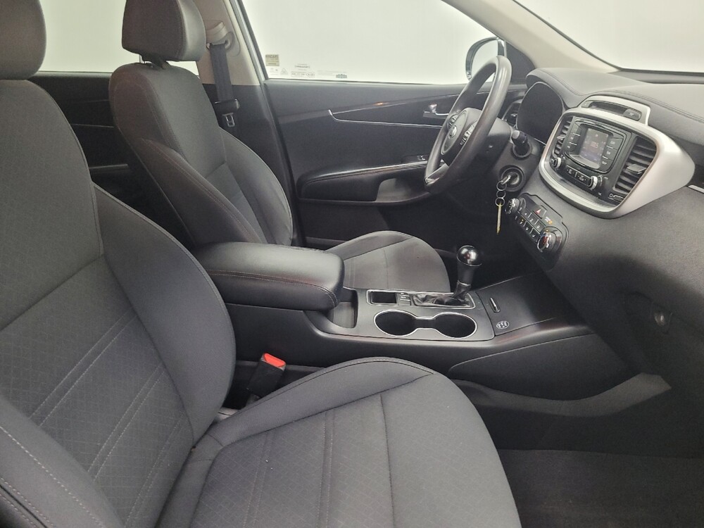 2018 Kia Sorento in Las Vegas, NV 89102 - 18116109 21