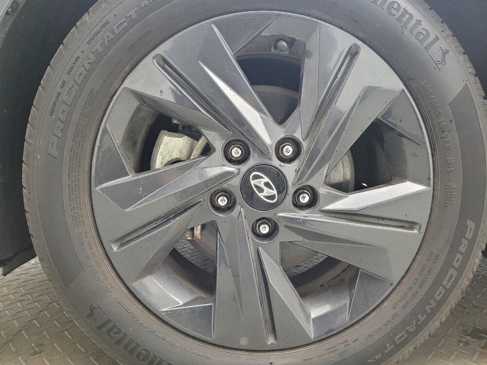 2023 Hyundai Elantra in Taylor, MI 48180 - 18116117 31