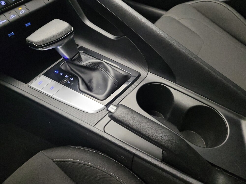 2023 Hyundai Elantra in Taylor, MI 48180 - 18116117 26