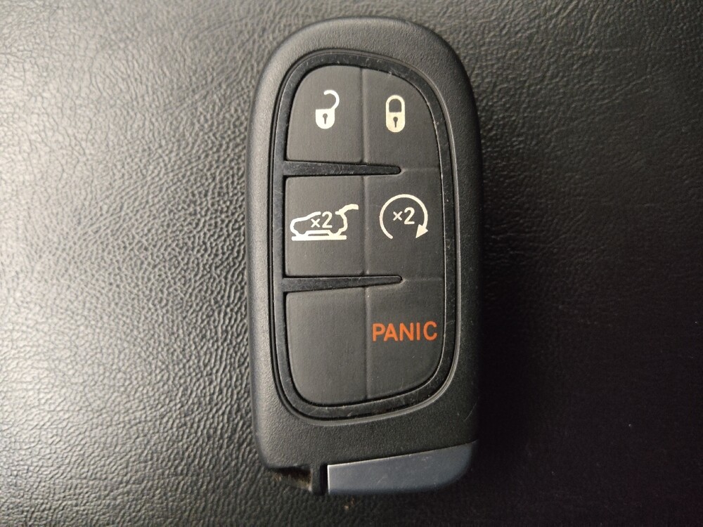 2021 Jeep Cherokee in Houston, TX 77060 - 18116129 32