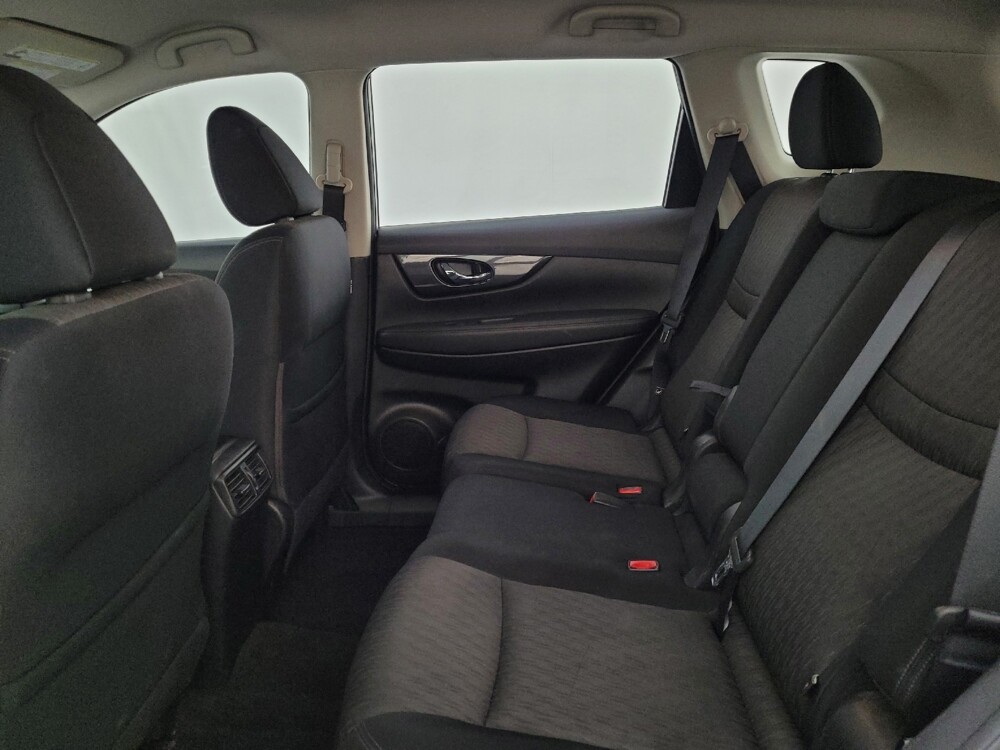 2017 Nissan Rogue in Pittsburgh, PA 15236 - 18116149 18