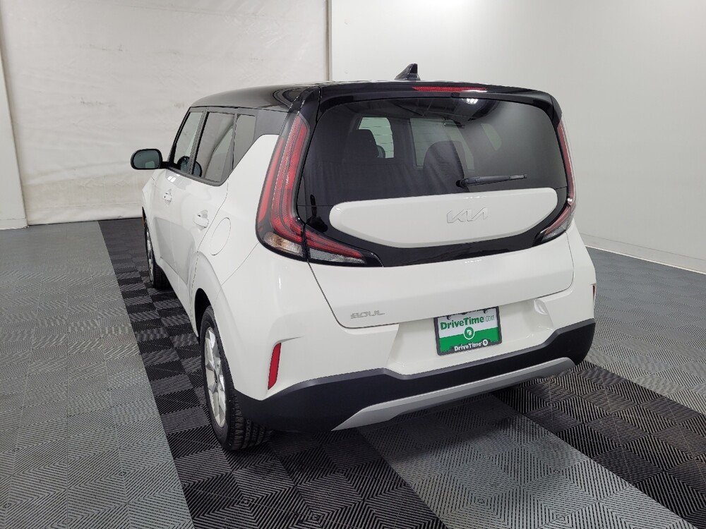 2025 Kia Soul in Allentown, PA 18103 - 18116174 5