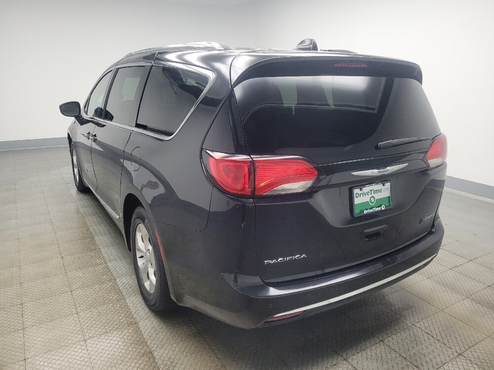 2018 Chrysler Pacifica in Indianapolis, IN 46222 - 18116183 5