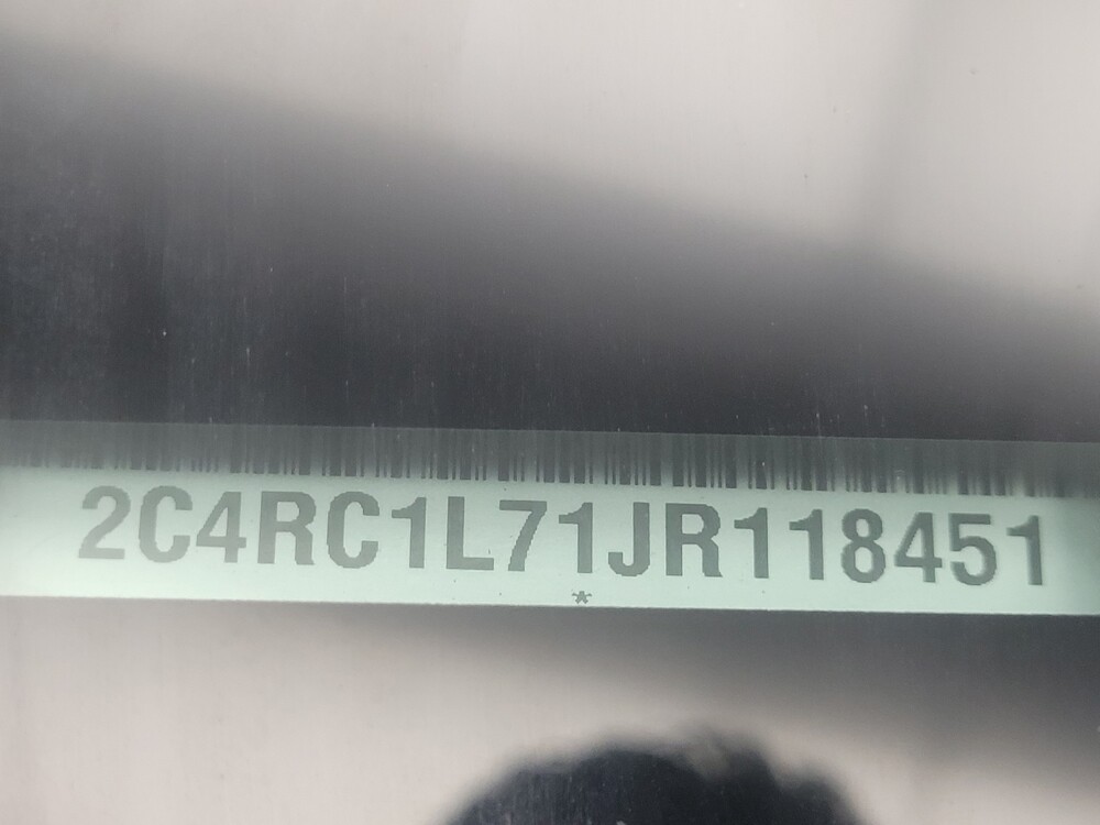 2018 Chrysler Pacifica in Indianapolis, IN 46222 - 18116183 33