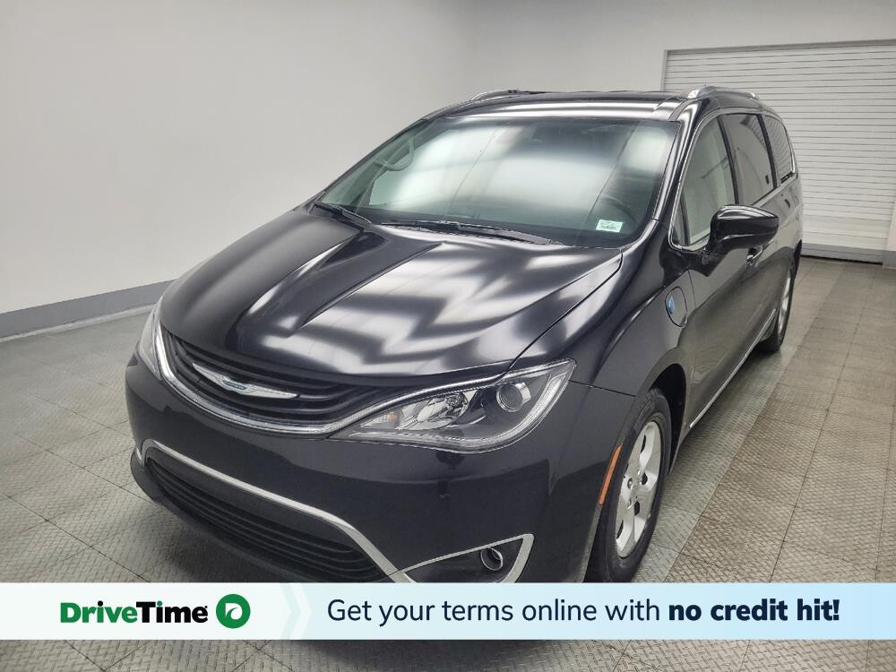 2018 Chrysler Pacifica in Indianapolis, IN 46222 - 18116183