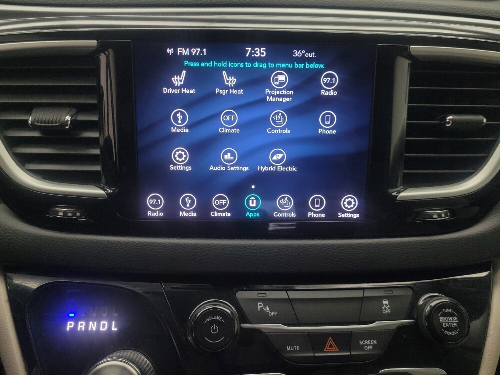 2018 Chrysler Pacifica in Indianapolis, IN 46222 - 18116183 25