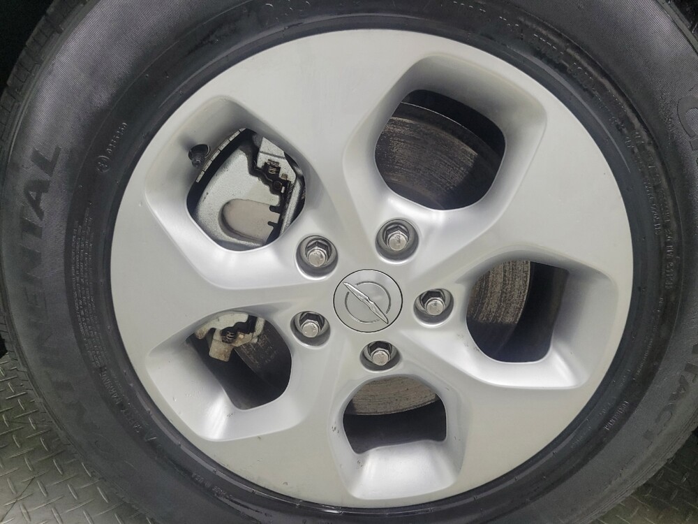 2018 Chrysler Pacifica in Indianapolis, IN 46222 - 18116183 31