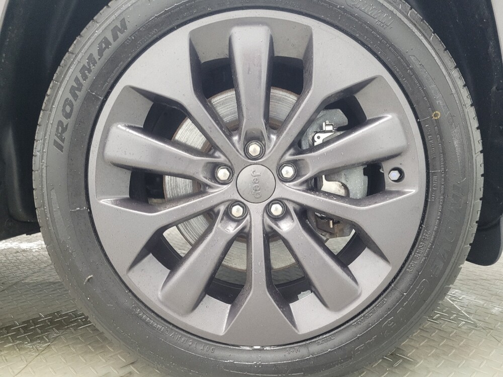 2019 Jeep Cherokee in Indianapolis, IN 46222 - 18116188 31