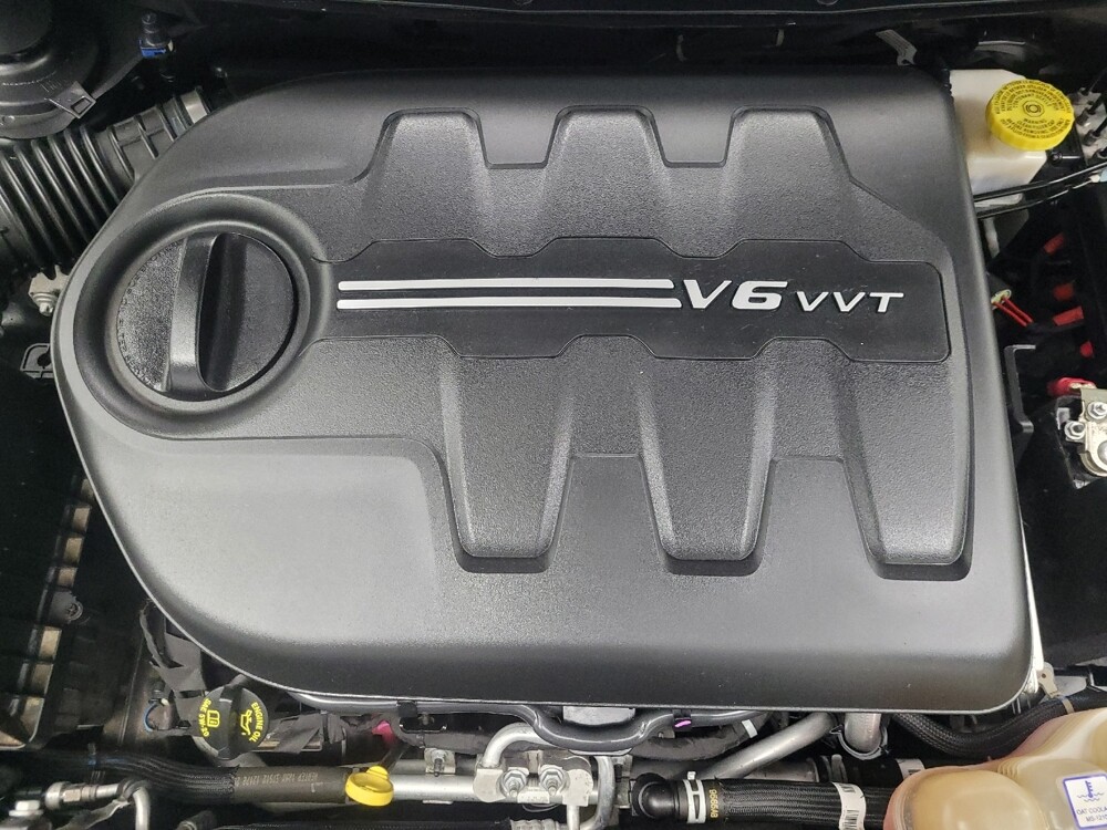 2019 Jeep Cherokee in Indianapolis, IN 46222 - 18116188 30