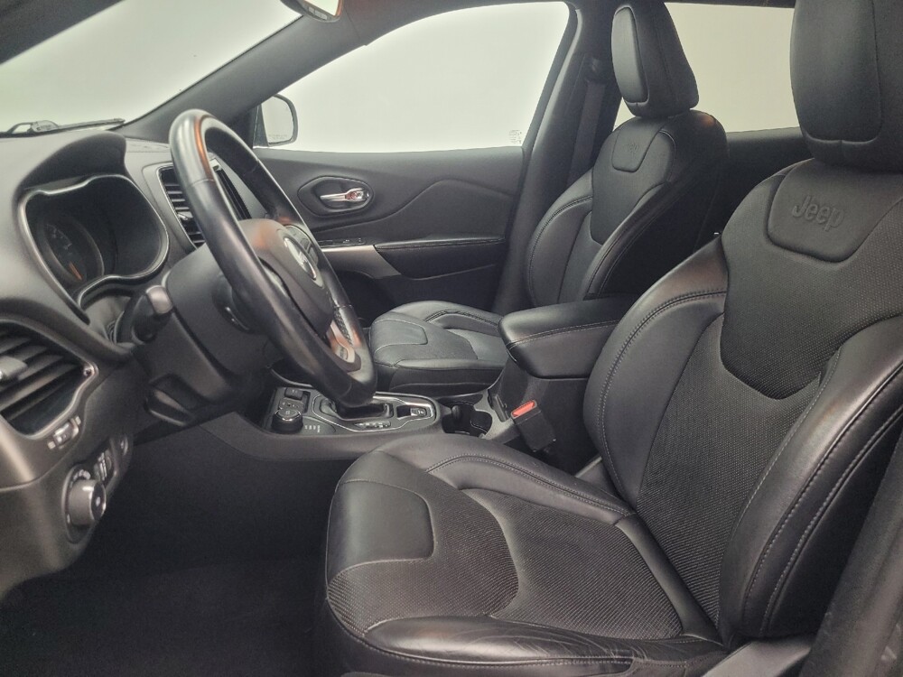 2019 Jeep Cherokee in Indianapolis, IN 46222 - 18116188 17