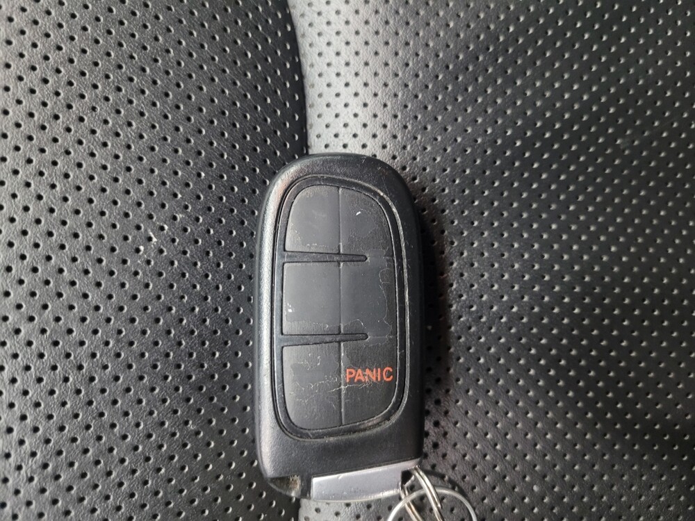 2019 Jeep Cherokee in Indianapolis, IN 46222 - 18116188 32