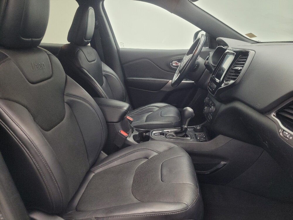 2019 Jeep Cherokee in Indianapolis, IN 46222 - 18116188 21