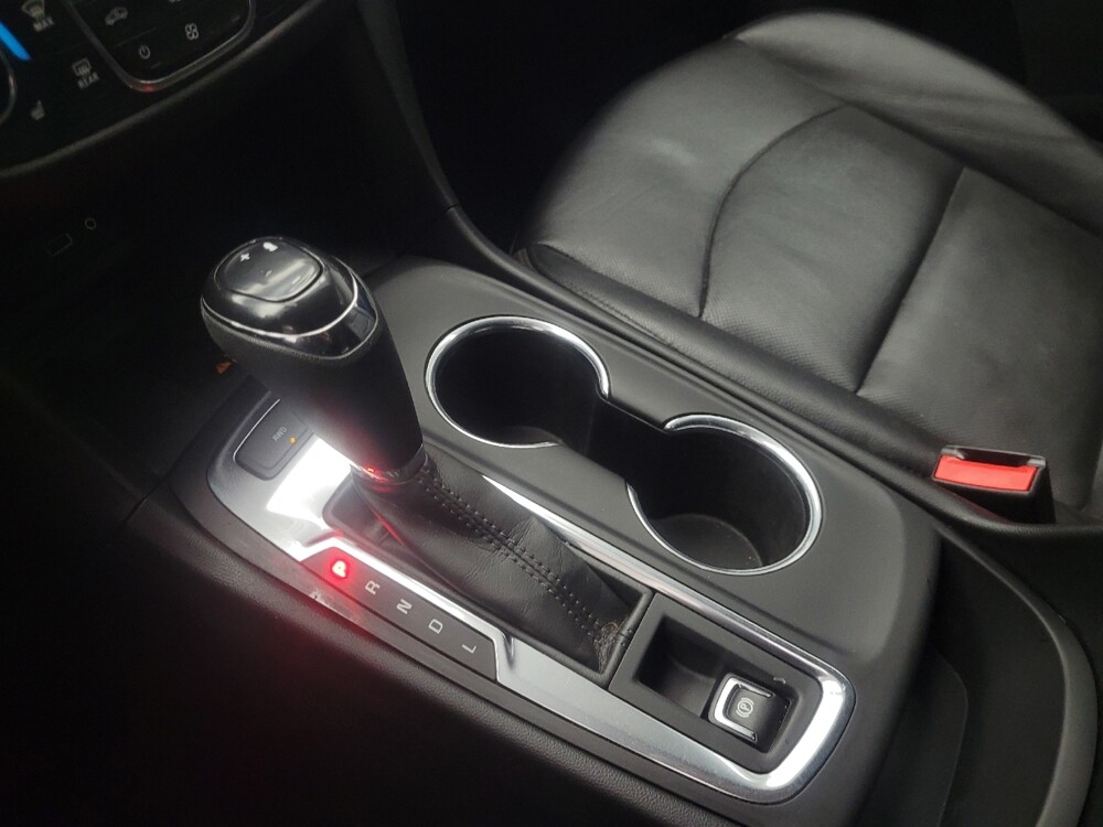 2020 Chevrolet Equinox in Indianapolis, IN 46222 - 18116189 26