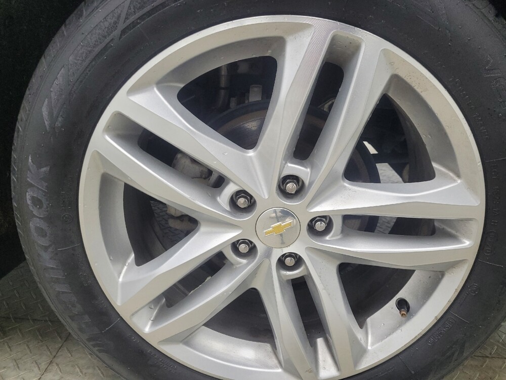 2020 Chevrolet Equinox in Indianapolis, IN 46222 - 18116189 31