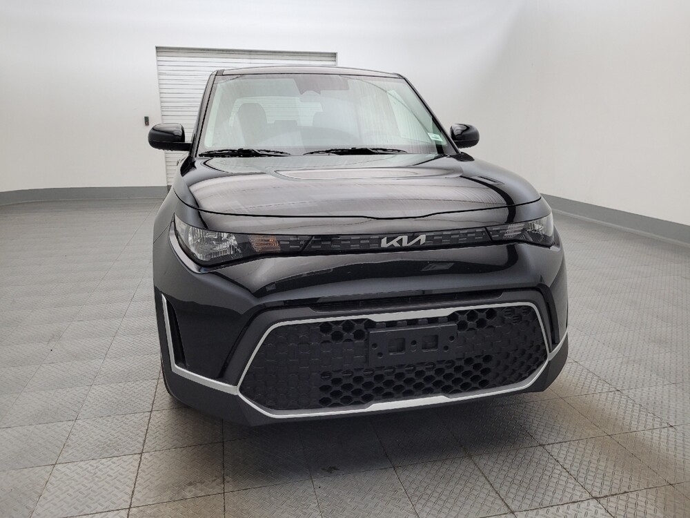 2025 Kia Soul in Chandler, AZ 85225 - 18116195 14