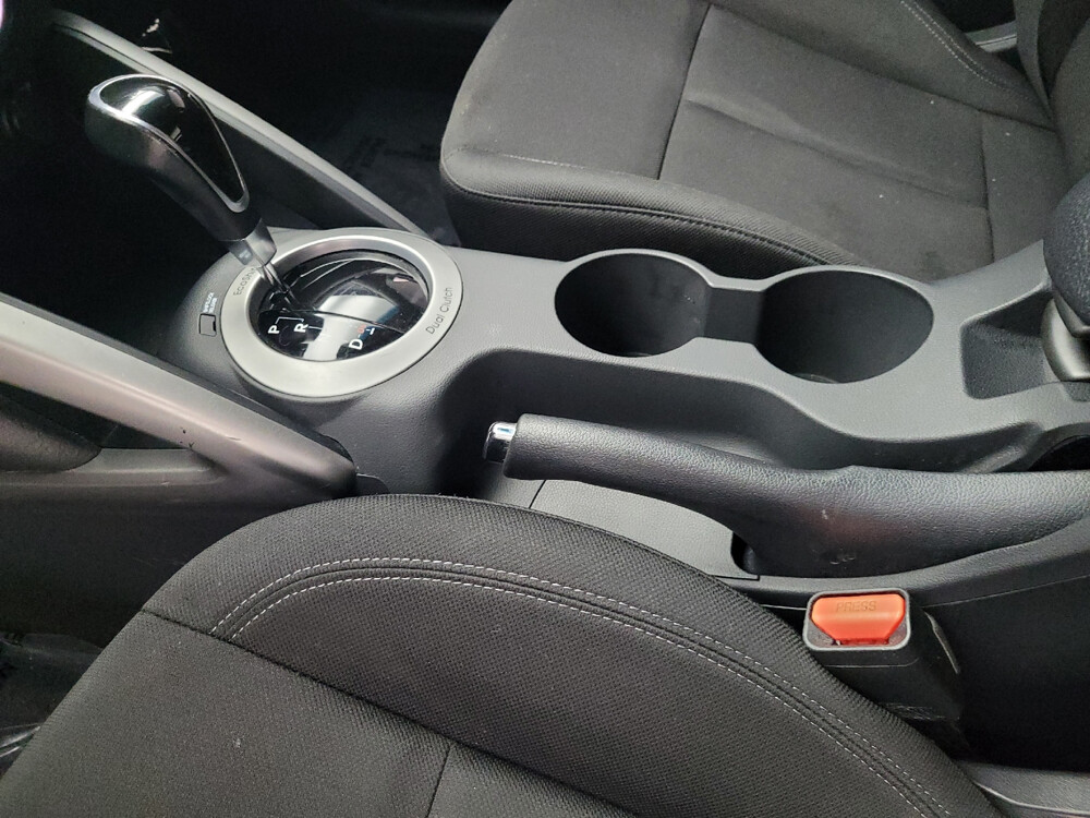 2017 Hyundai Veloster in Memphis, TN 38115 - 18116201 26