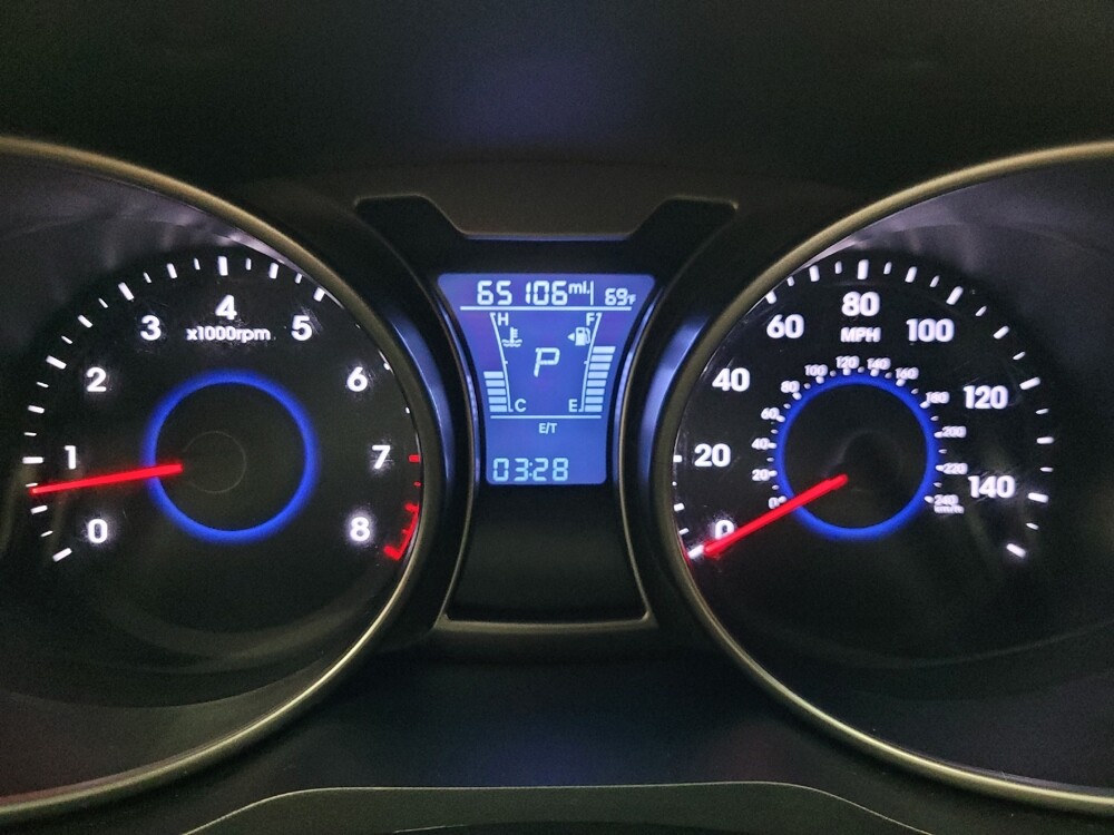 2017 Hyundai Veloster in Memphis, TN 38115 - 18116201 23