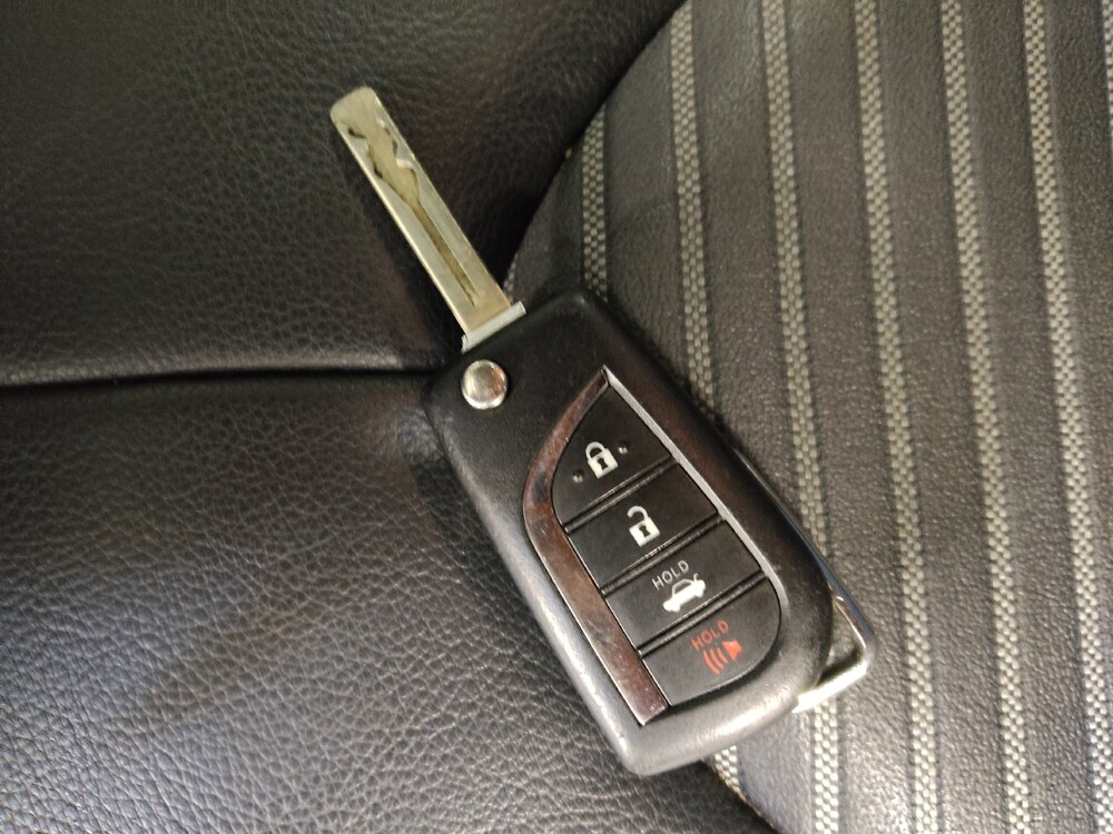 2022 Toyota Camry in Columbia, SC 29210 - 18116210 32